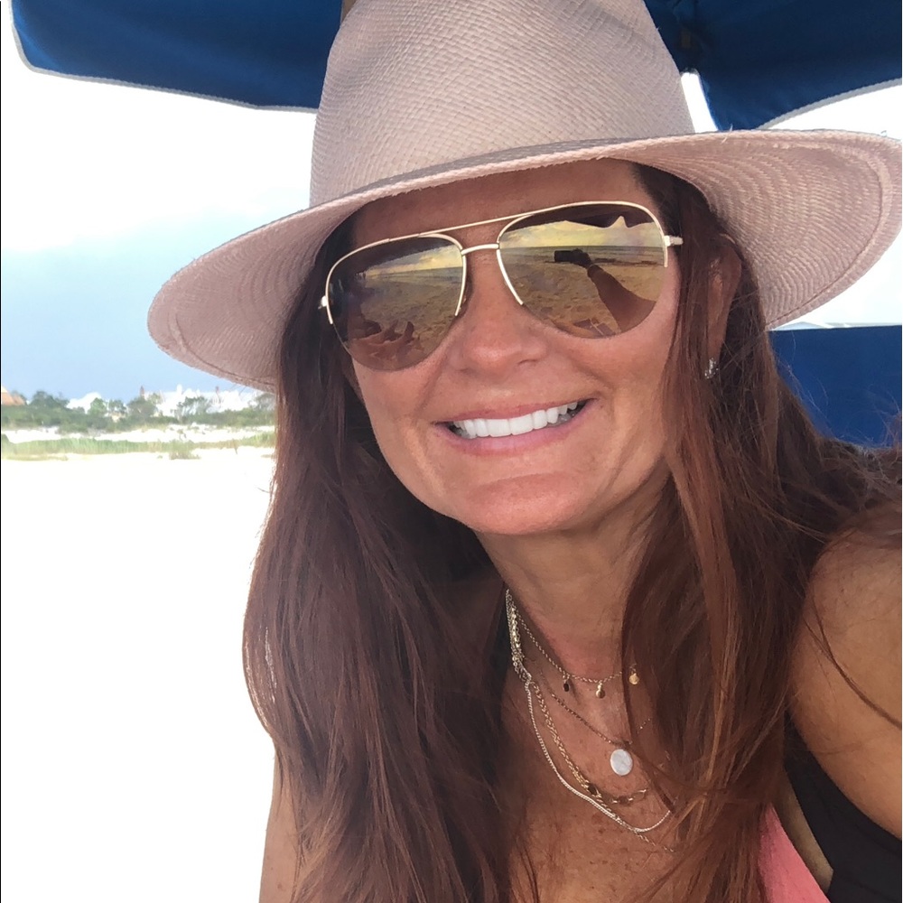 Meet your Posher, Kelly